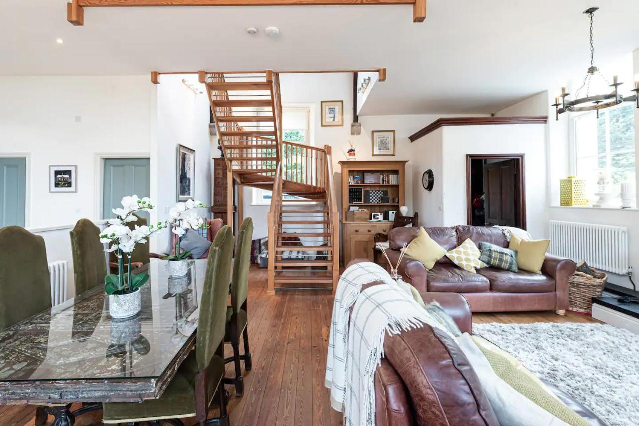 Converted Chapel, Stunning Sea & Mountain Views! Penmaenmawr Bagian luar foto