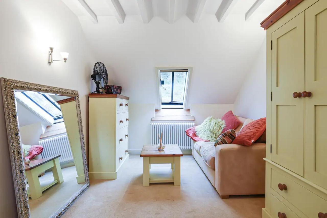 Converted Chapel, Stunning Sea & Mountain Views! Penmaenmawr Bagian luar foto